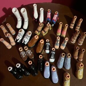 Brats  Doll Shoes Collection